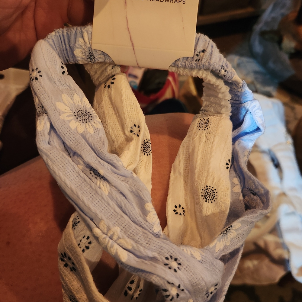 Elegant Floral Blue and White Headwraps